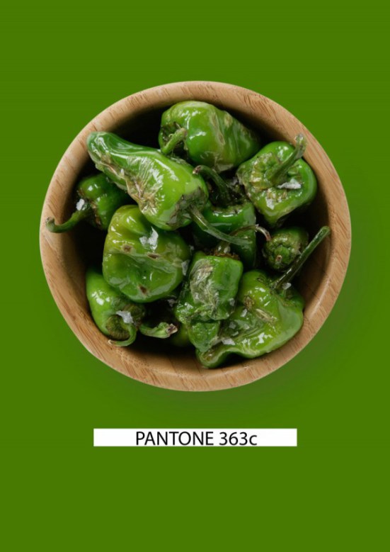 marcando_tendencia_blog_pantone_food_gastromedia_comida_espanola_pimientos_padron